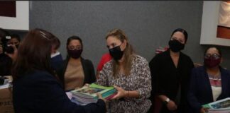 Arrancan las clases en San Pedro Cholula, con 123 mil libros entregados por Paola Angon