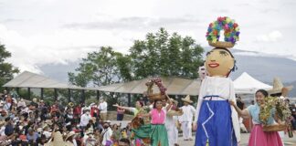 Tradicional del Huey Atlixcáyotl entre bailables, mezcal y fiesta