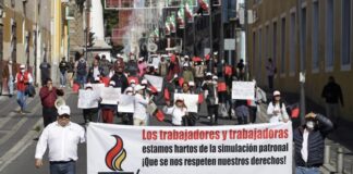 Finalmente estalla huelga en Uriarte Talavera y salen a las calles a protestar