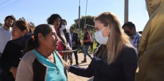 Inaugura Paola Angon calle en San Cosme Texintla