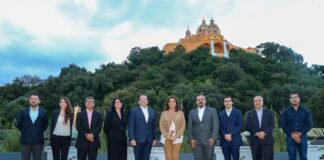 Firman Economía y FedEx México convenio para tarifas preferenciales