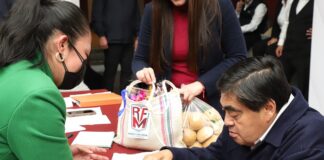 Barbosa refrenda cercanía con la sociedad en “Martes Ciudadano”