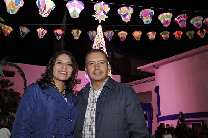 SAN ANDRÉS CHOLULA . ENCENDIDO ÁRBOL