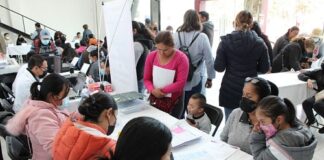 Con entrega de constancias, gobierno estatal garantiza derechos de personas con discapacidad