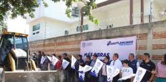 Arrancan trabajos de pavimentación en la privada Atoyac en la cabecera municipal