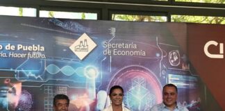Olivia Salomón titular de Economía firma convenio con Fuerza Migrante