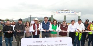 Con conservación de carretera, gobierno estatal mejora la movilidad en la sierra nororiental