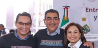 Refrendan Sergio Salomón y Gaby Bonilla compromiso con quienes más lo necesitan