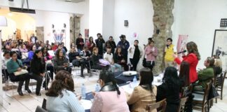 Preside diputada Laura Zapata foro para la presentación de la Vitrina Social