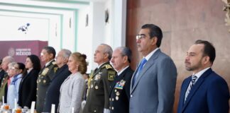 En oriental, AMLO y Sergio Salomón presiden ceremonia por día del ejército mexicano