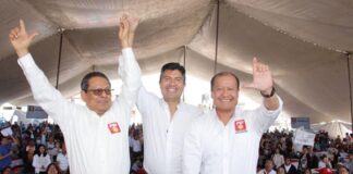 Falta de espacios públicos señalan pobladores de Acajete y Tepatlaxco ante Lalo Rivera