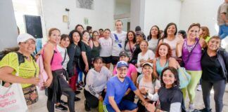 Mario Riestra firma compromisos con la agenda ciudadana por los árboles y áreas verdes