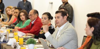 Continúan los trabajos de las comisiones del gobierno de transición.