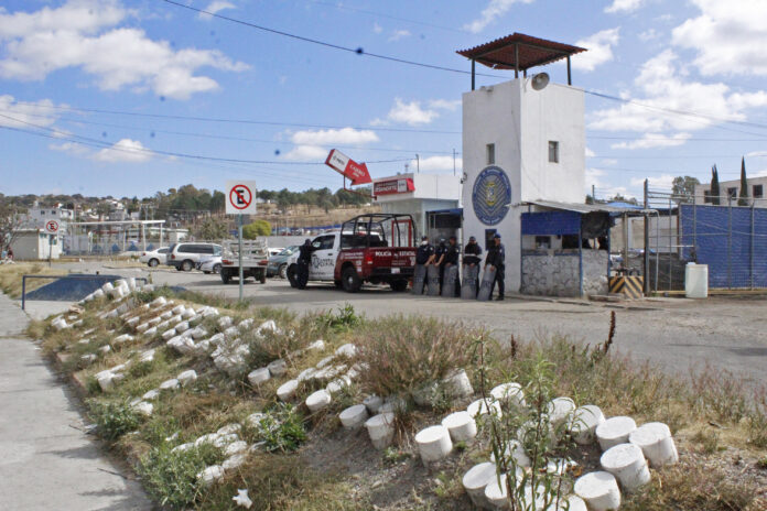 CERESO . OPERATIVO POLICÍA ESTATAL
