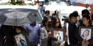 Dan último adiós a las seis victimas del accidente en Coronango