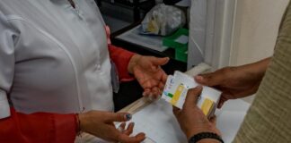 SMDIF Puebla abre farmacia de la unidad médica integral