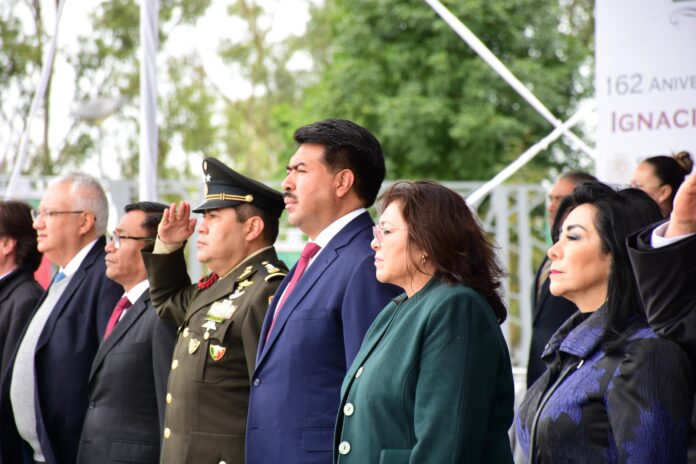 3 Autoridades estatales conmemoran a mexicanos que forjaron historia de México