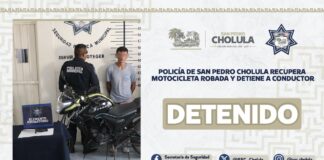 Policía de San Pedro Cholula recupera motocicleta robada y detiene a conductor