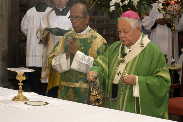 MISA DOMINICAL . VÍCTOR SÁNCHEZ ESPINOSA