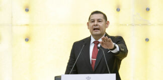 “Por Amor a Puebla”: Alejandro Armenta asume como gobernador del estado