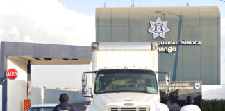 Recuperó policía de Coronango un tráiler robado y rescató al conductor