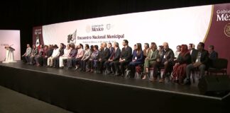 Alejandro Armenta y alcaldes poblanos presentes en Encuentro Nacional Municipal 2025
