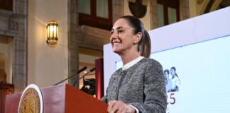 Presidenta Sheinbaum presenta primera armadora mexicana de vehículos electricos