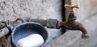 Seis colonias sin agua en día de asueto