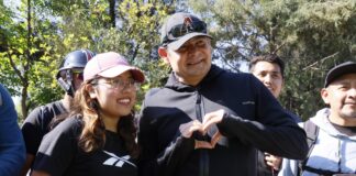 El gobernador Armenta convive con jóvenes y comparte proyectos de desarrollo