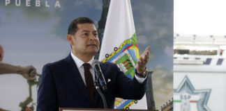 Armenta busca construir 10 mil viviendas para policías; reitera llamado a Proyecta