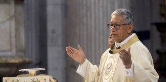 En Domingo de Resurrección, claman por justicia para desaparecidos y víctimas de violencia en Puebla