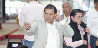 No importa de qué gobierno vengan: Armenta va contra los corruptos