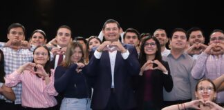 Jóvenes, el motor para la transformación de Puebla: Alejandro Armenta