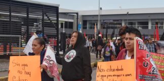 Marcha de la 28 de Octubre colapsa Vía Atlixcáyotl