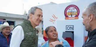 Avanza modernización de alumbrado en juntas auxiliares con Puebla Brilla; más de 73 mil beneficiados