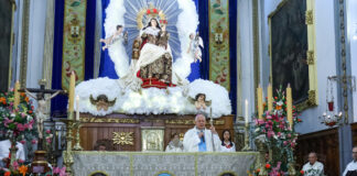 La Virgen del Carmen reúne a fieles y comerciantes en el corazón del Centro Histórico