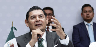 Armenta reafirma apoyo a la BUAP tras elecciones