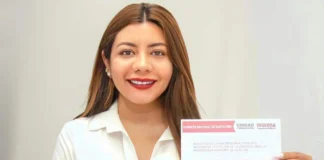 Ediles de la mixteca promueven sus imágenes en revistas y hasta en ¡corridos!