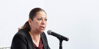 Presidenta del Congreso estatal plantea eliminar pluris en foro de Reforma Electoral