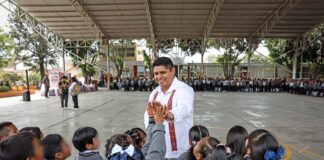 Concluye Omar Muñoz entrega de kits escolares en Cuautlancingo