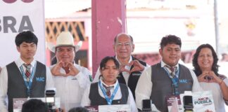 Becas de conectividad permite acceso a educación digital de jóvenes en La Ceiba