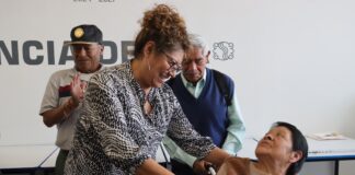 Tere Alfaro fortalece atención social con entrega de aparatos funcionales