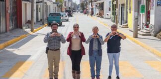 Tonantzin Fernández impulsa la rehabilitación de la calle 5 de Mayo en Santiago Mixquitla