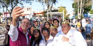 Lleva Pepe Chedraui a los Reyes Magos a Romero Vargas y colonia La Rosa