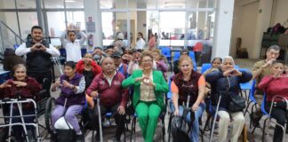 SMDIF Cuautlancingo entrega aparatos funcionales