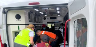 Mujer lesionada en explosión es trasladada vía aérea desde Huauchinango