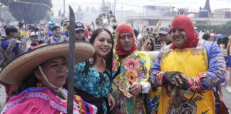 Fernández Díaz reafirma compromiso con tradiciones y cultura en el Carnaval 2026