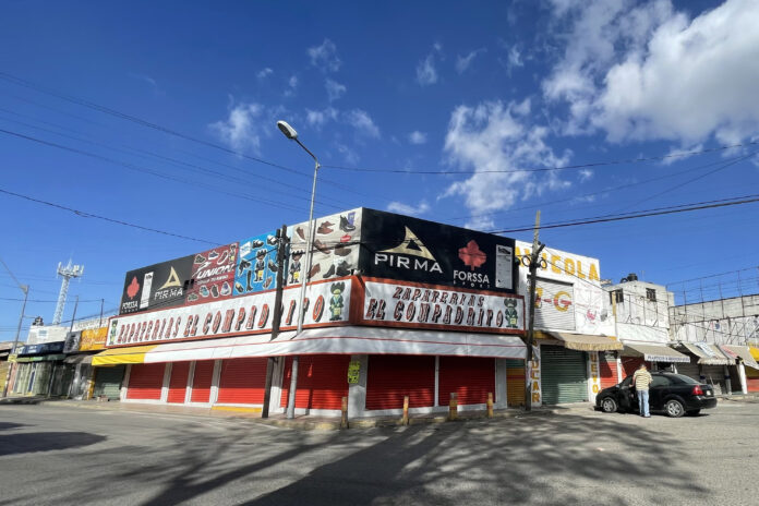 MERCADO MORELOS . CIERRE DE COMERCIOS