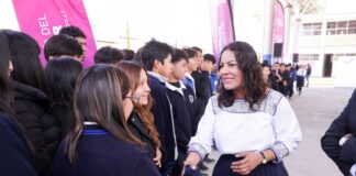 Reconoce Lupita Cuautle a estudiantes de San Andrés Cholula