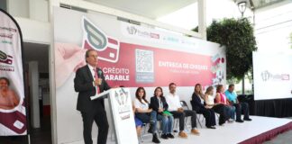 Entrega Pepe Chedraui créditos a emprendedoras y emprendedores para fortalecer la economía local